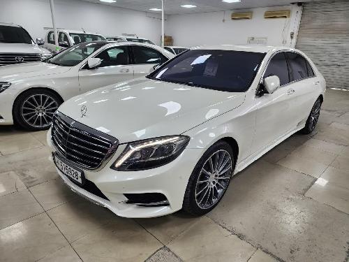 مرسيدس بنز S-Class Sedan 400