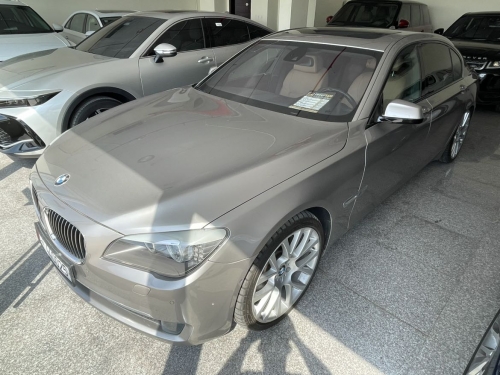 BMW 7-Series 750 iL 2011