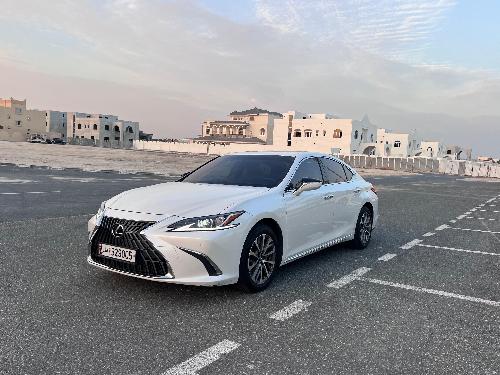 لكزس اي اس 350