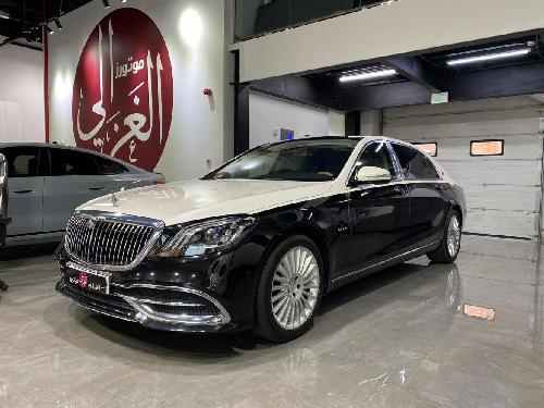 مرسيدس بنز S-Class Sedan Maybach