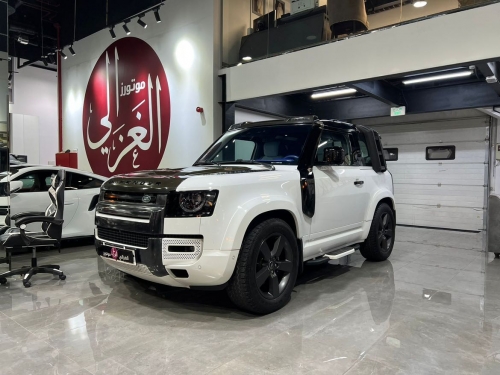 لاند روفر Defender 90 2021