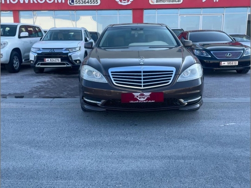 Mercedes-Benz... 2010