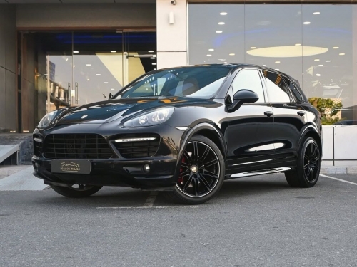 Porsche Cayenne GTS 2013
