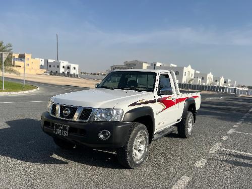 نيسان بيك أب 