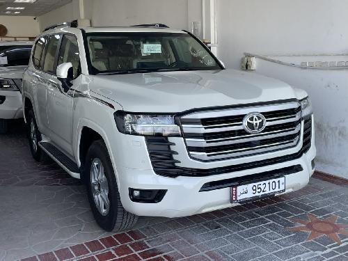 Toyota Land Cruiser GXR Twin Turbo