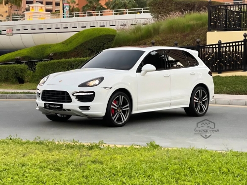 Porsche Cayenne GTS 2013