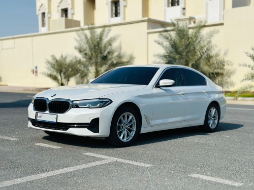 BMW 5-Series 520 i 2023