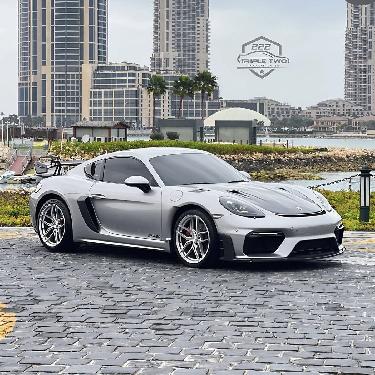 Porsche CAYMAN 718