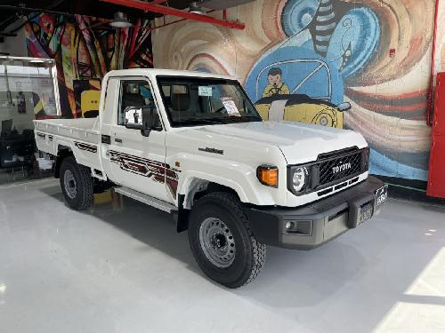 Toyota LX  