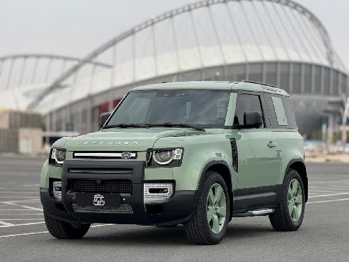 لاند روفر Defender 90