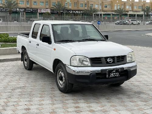 نيسان بيك أب 