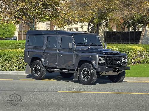 Land Rover Defender 110