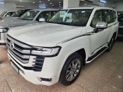Toyota Land... 2025