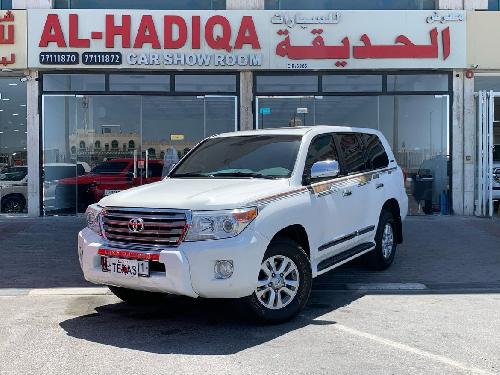 تويوتا لاند كروزر جي اكس ار v8