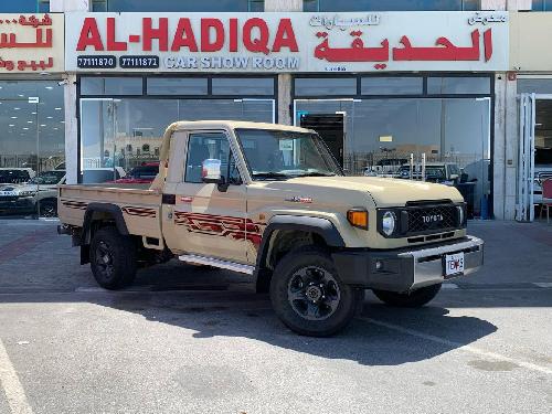 تويوتا LX (شاص) 