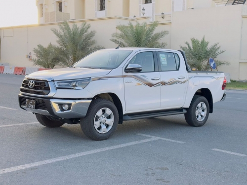 Toyota Hilux  2024