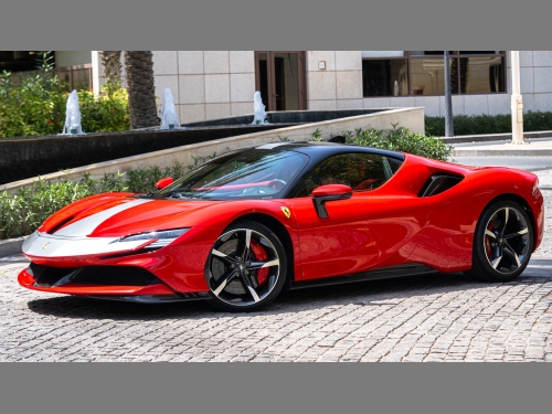 فيراري SF90 Stradale... 2021