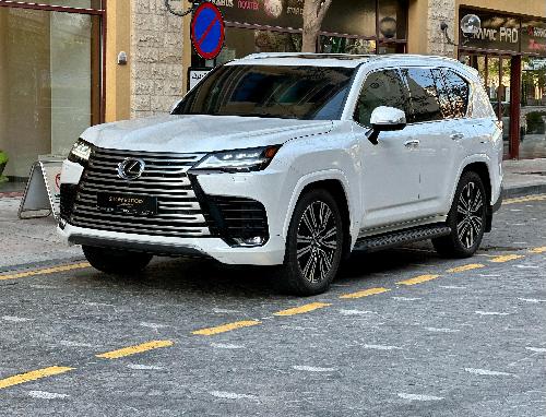 Lexus LX 600
