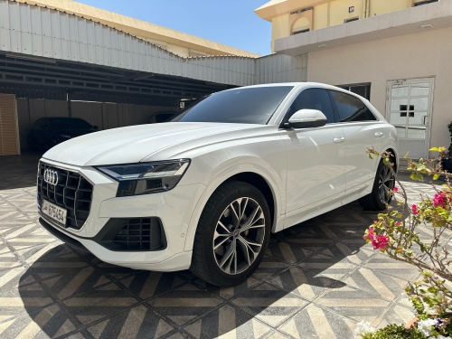 Audi Q8  2021