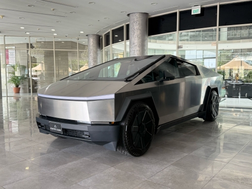 Tesla Cybertruck   2024