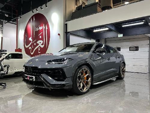 لامبورغيني أوروس 