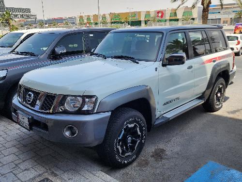 نيسان باترول سوبر سفاري