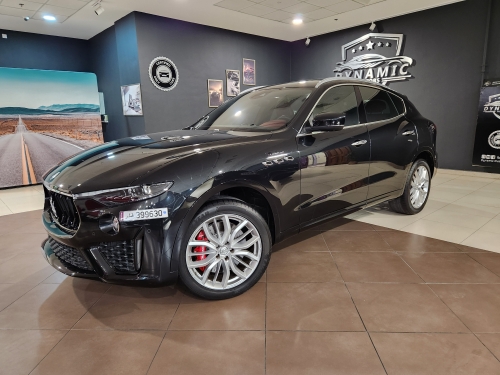 Maserati Levante  2022