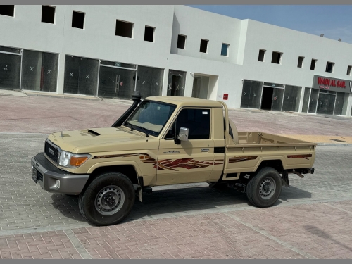 تويوتا LX (شاص)  2023