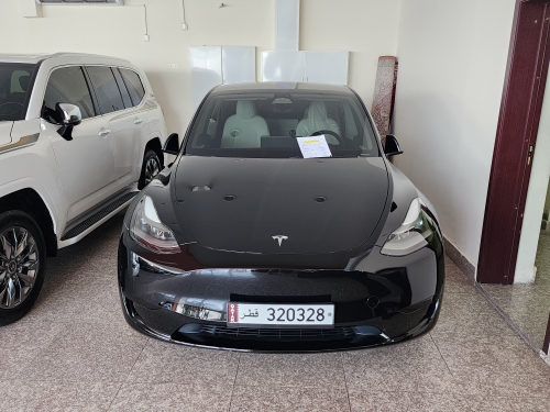Tesla مودل واي بيرفورمانس 