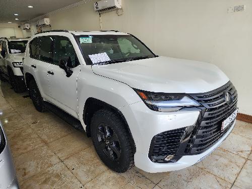 Lexus LX 700 H