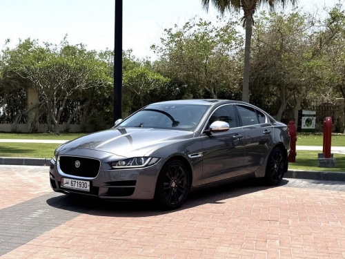 Jaguar XE  2016