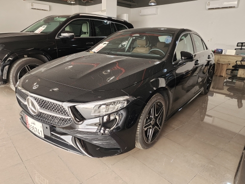 Mercedes-Benz A... 2025