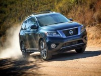 NISSAN Pathfinder 4x4 (2013) Expert Review
