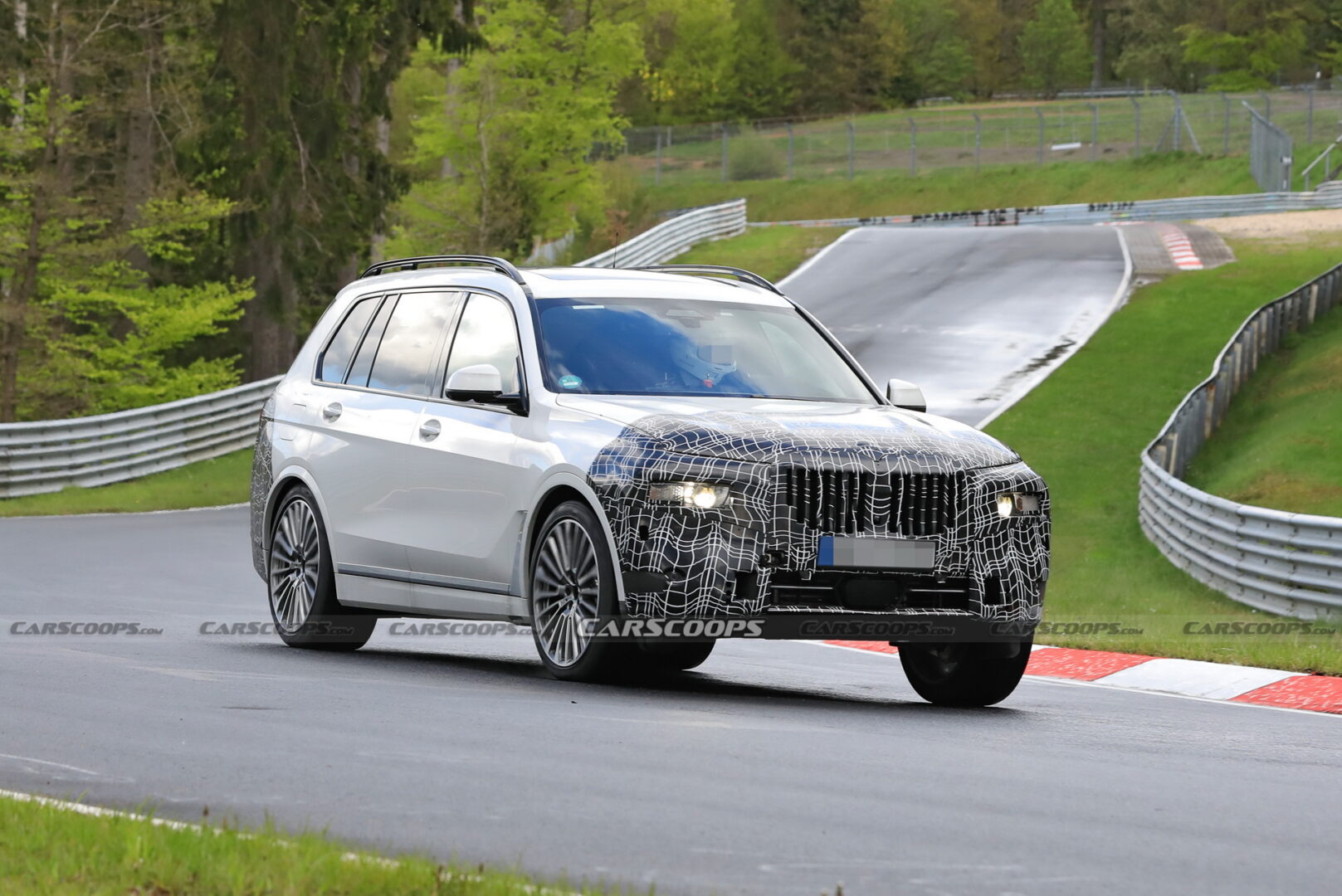 BMW-X7-2022